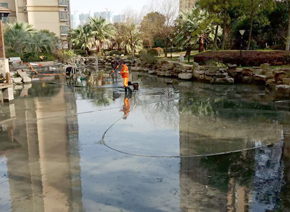 洮北景观池淤泥清理